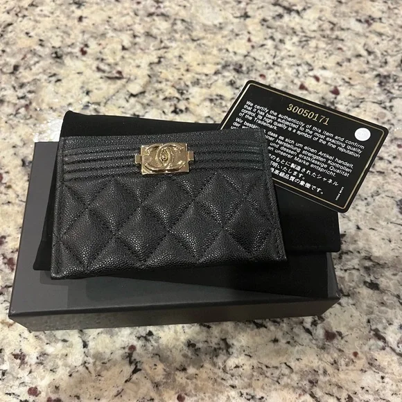 Chanel Boy card case - Picture 3 of 10
